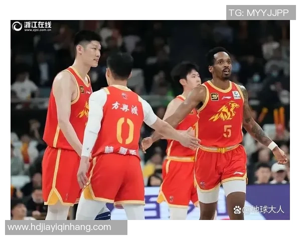 广厦队与四川队精彩对决集锦回顾展现篮球魅力与团队精神